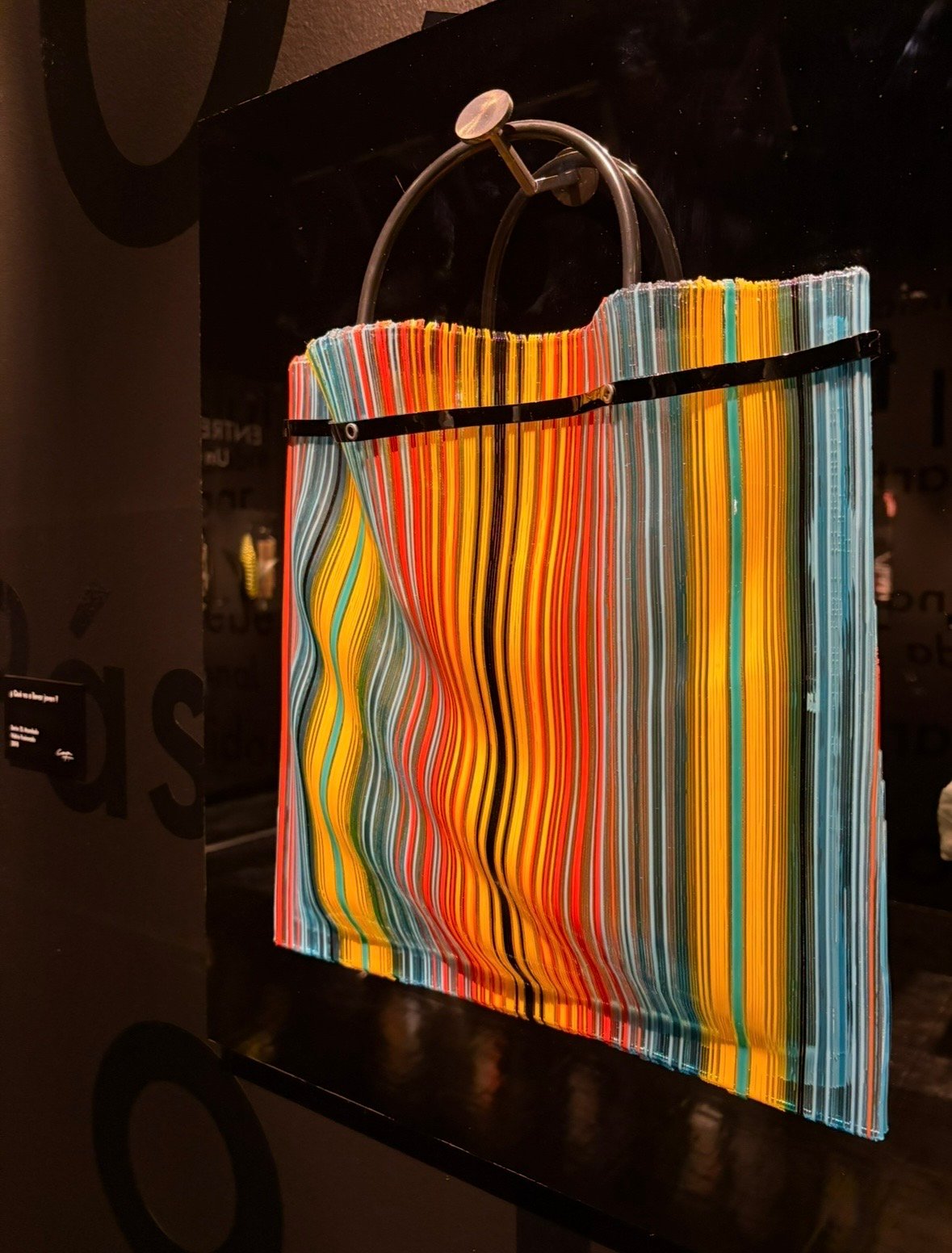 Entre hilos y granos: Caya